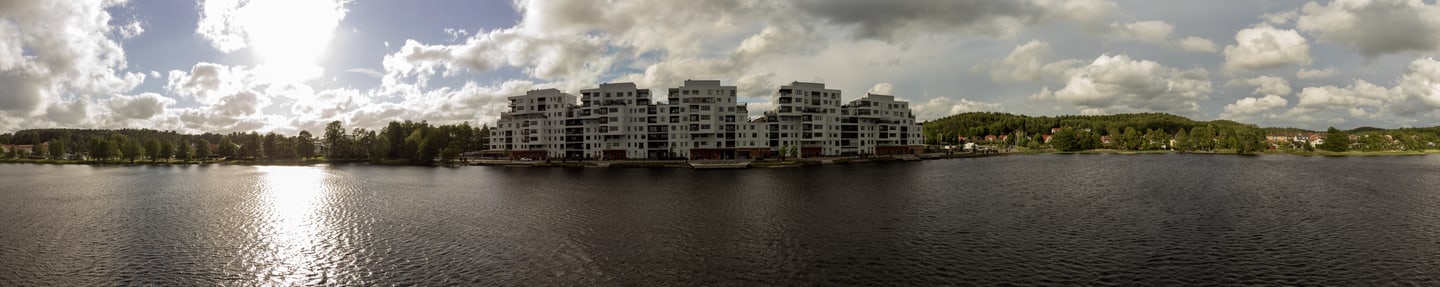 Beachfront drone panorama over Gerdsken.