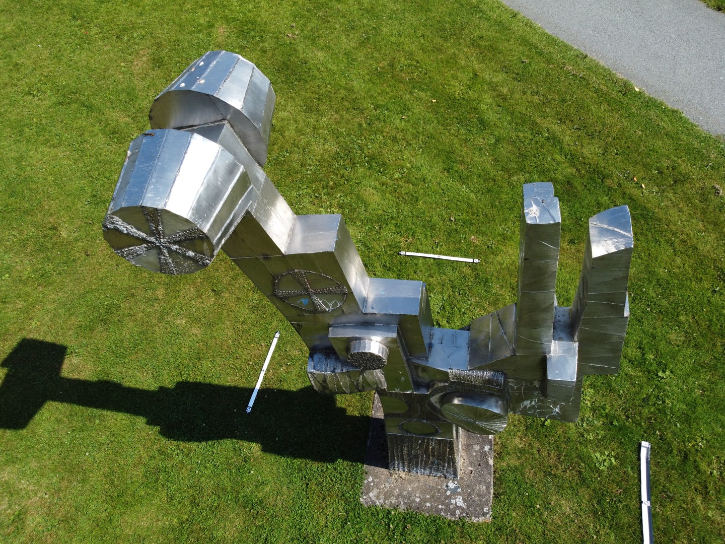 Reference photo from a photogrammetry capture set for a small metal sculpture.