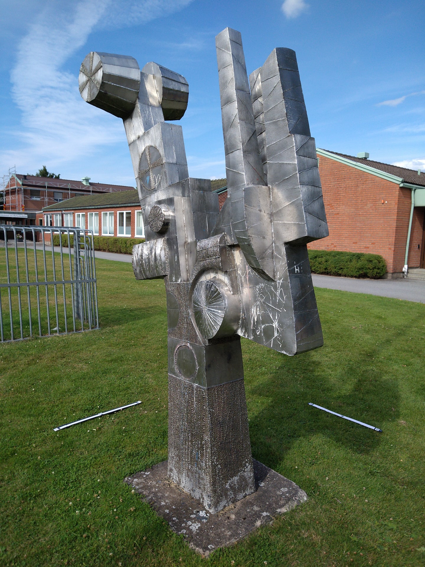 Reference photo from a photogrammetry capture set for a small metal sculpture.