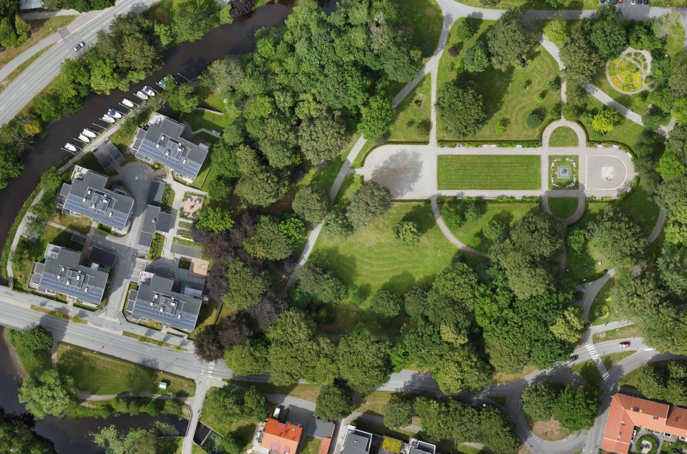 Park_crop.jpg, May 2023